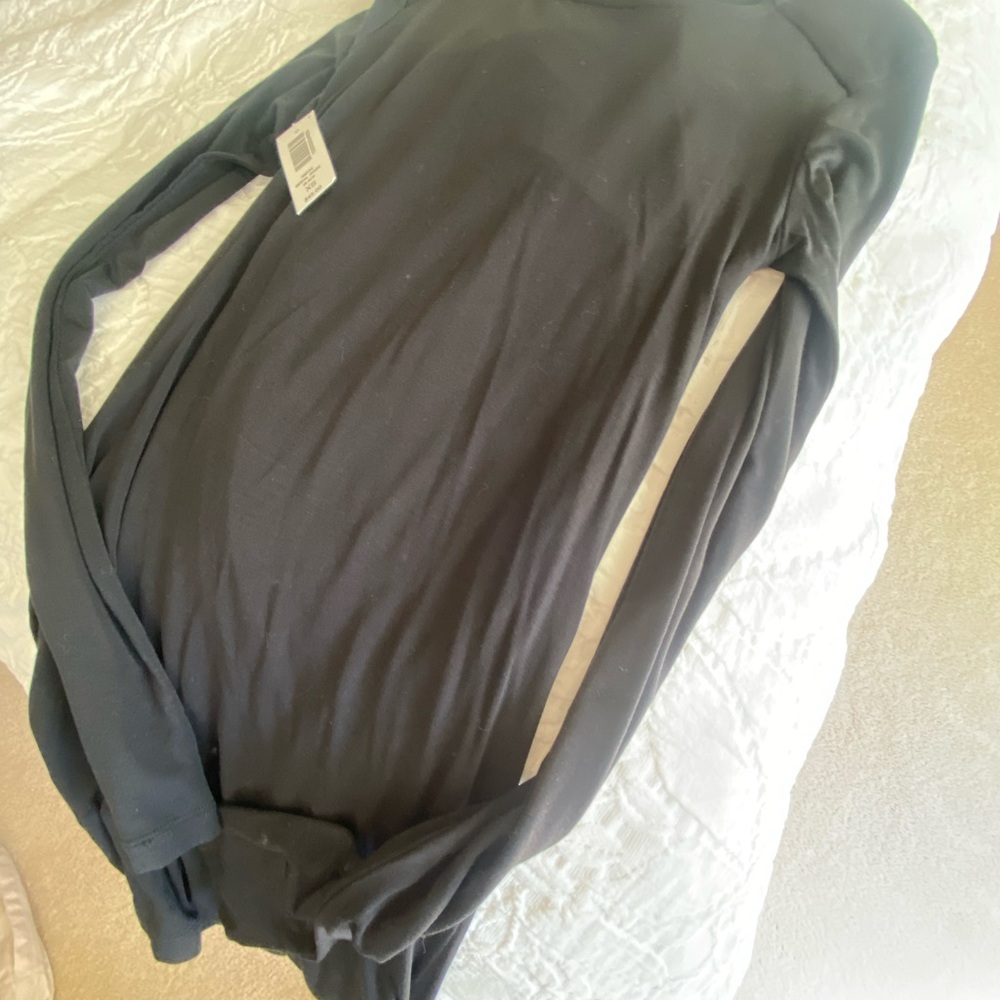 Talula/Aritzia Classic Black Top